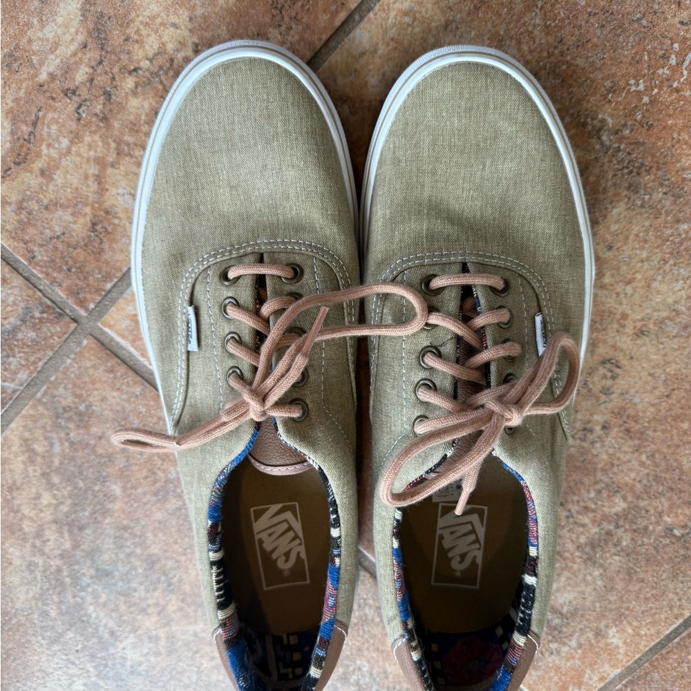 Vans Men's Tan Casual Shoes